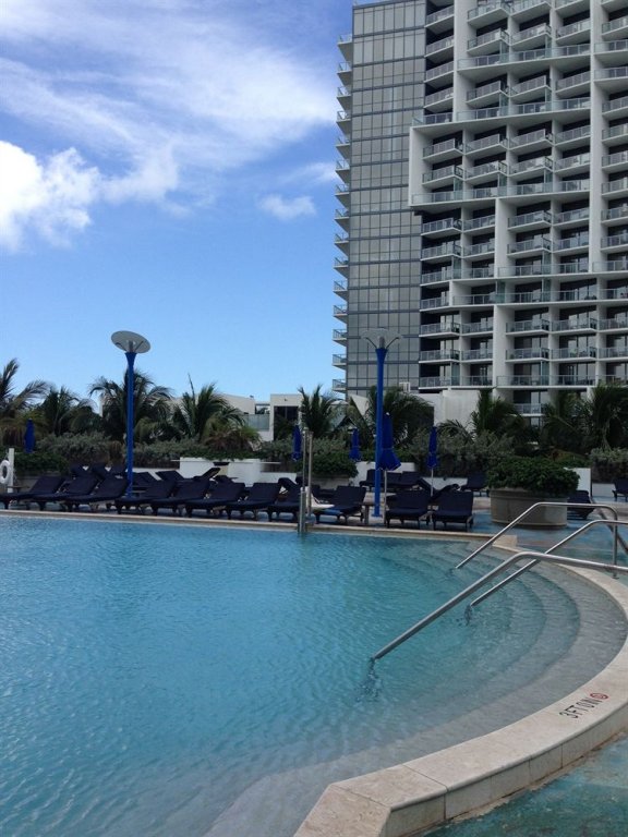 The Retreat Collection at 1 Hotel South Beach — 4-Star Luxury Hotel in Miami, United States