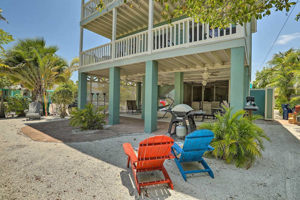Covered Deck and Bay Views Bradenton Beach Abode — 4-Star Luxury Hotel in Bradenton Beach, United States