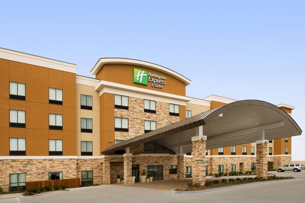 Holiday Inn Express Suites Waco South By Ihg — Waco