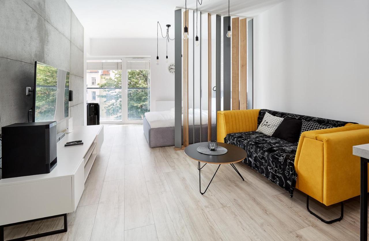 Old Town Chic Studio by BookingHost — 4-Star Luxury Hotel in Poznan, Poland