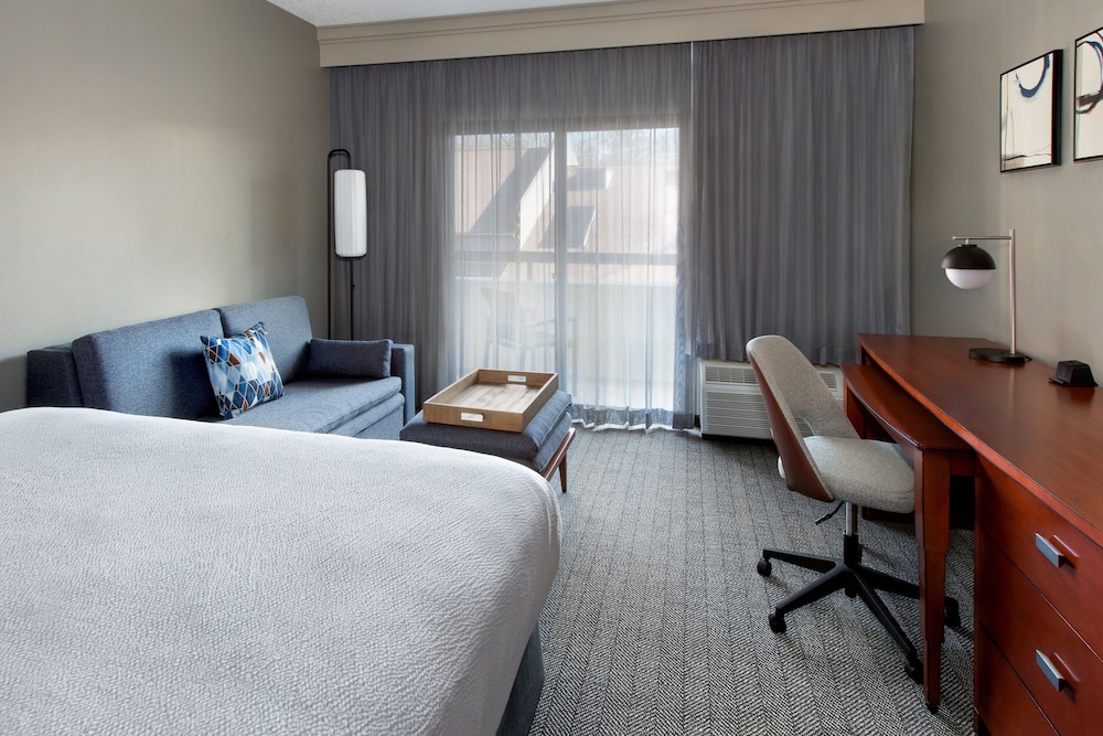 Courtyard by Marriott Tarrytown Westchester County - photo 10