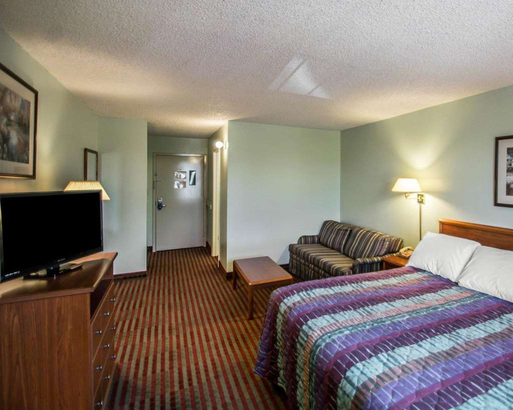 Rodeway Inn Lakeville Finger Lakes Area - photo 9