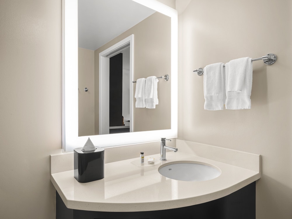Staybridge Suites Seattle South Lake Union by IHG - photo 34