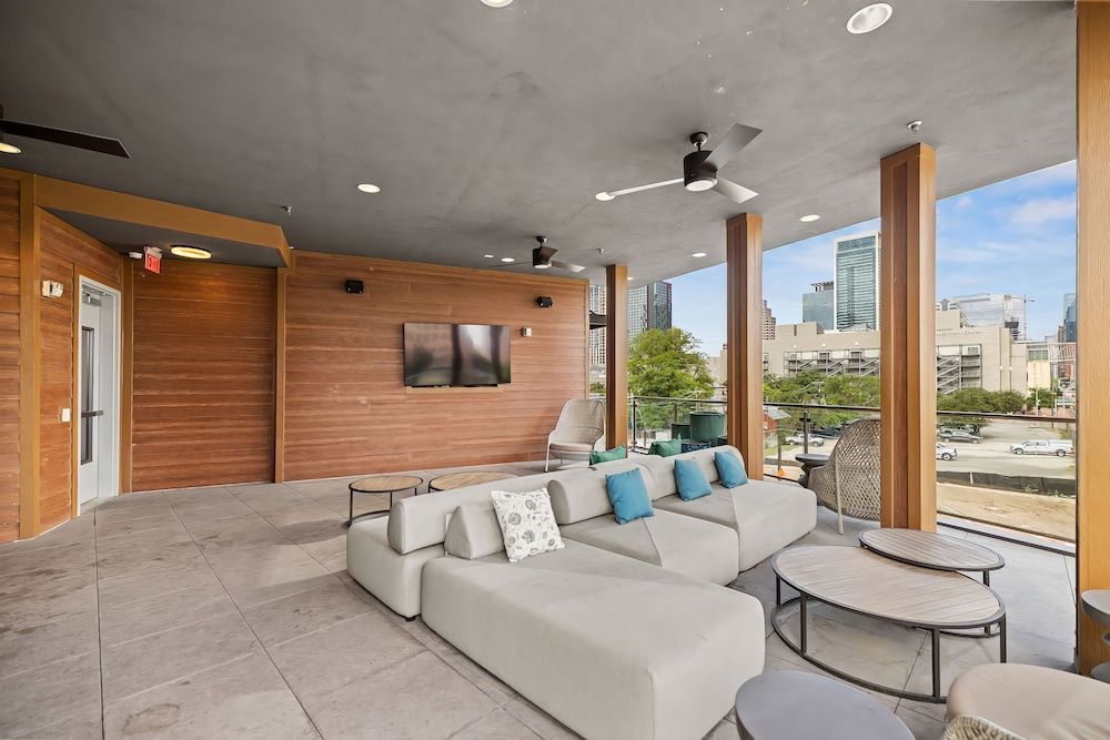 Placemakr Downtown Austin - photo 256