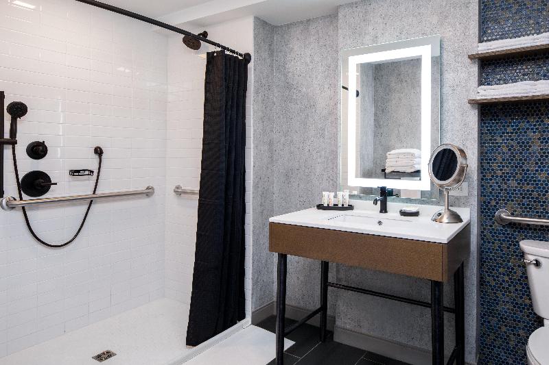 Hotel Indigo Chattanooga Downtown by IHG - photo 60