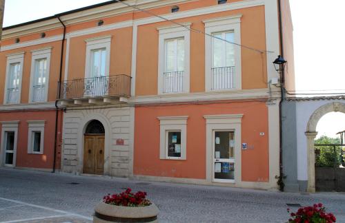 Palazzo Croce — 4-Star Luxury Hotel in Rocca San Giovanni, Italy