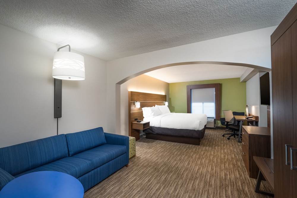 Holiday Inn Express Hotel & Suites Louisville East by IHG - photo 9