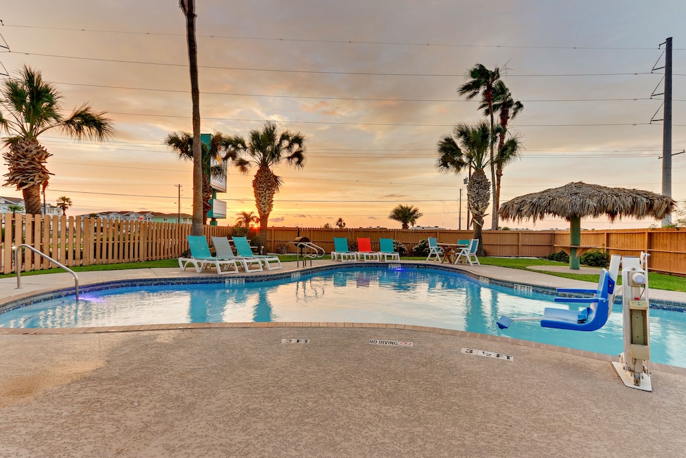 The Island Hotel Near Beach Port Aransas - photo 24