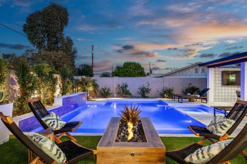 Beautifully Designed Home w Pool for Families and Groups — 4-Star Luxury Hotel in Scottsdale, United States