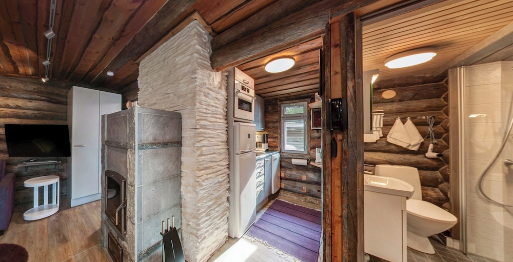 Holiday Club Pyhäniemi Cottages — 4-Star Luxury Hotel in Kihnioe, Finland
