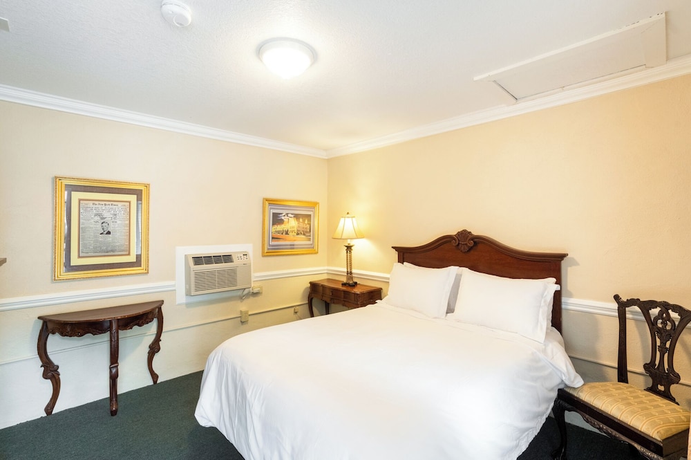 Lake Lure Inn & Spa - photo 15