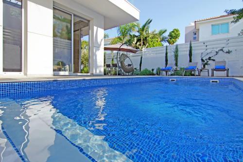 Villa Lily
