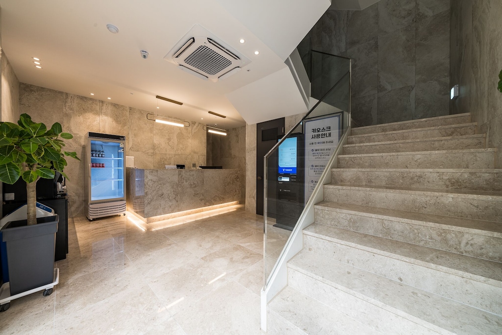 TheOne Hotel - carbon neutral hotel in Unknown City