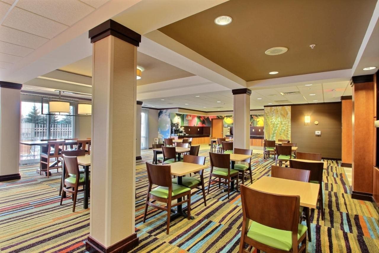 Fairfield Inn & Suites by Marriott Milwaukee Airport - photo 15