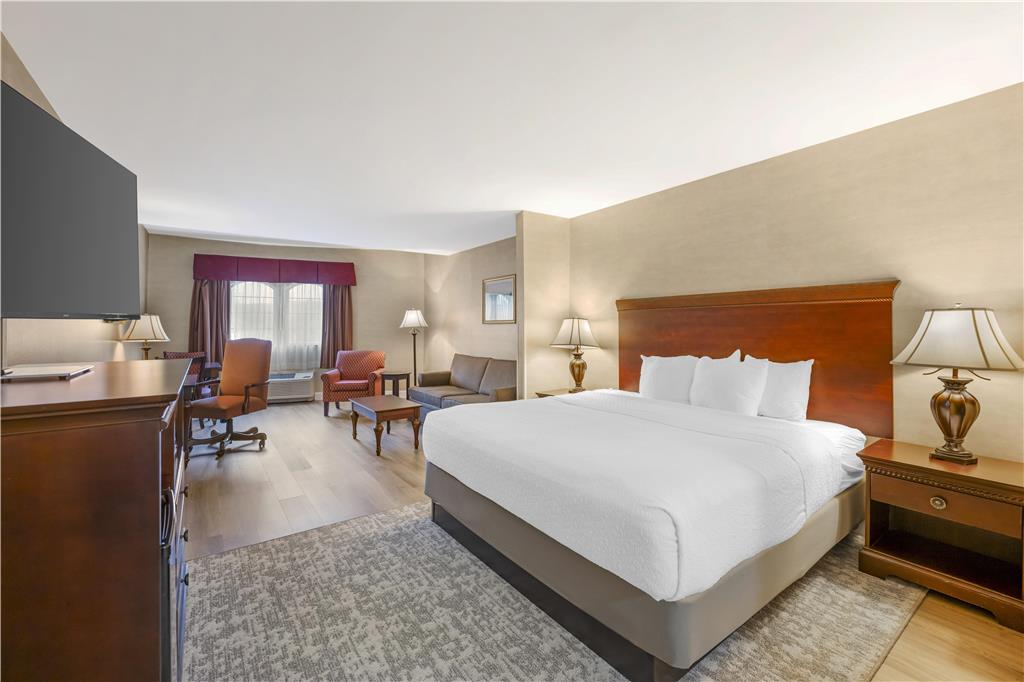 Best Western Plus Vineyard Inn & Suites - photo 23