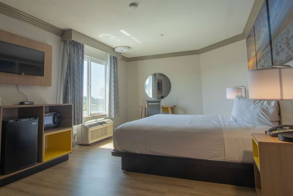 Days Inn by Wyndham Carlsbad - photo 24