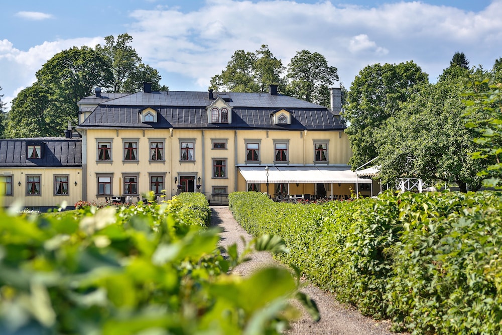 Hennickehammars Herrgård — hotel in Filipstad