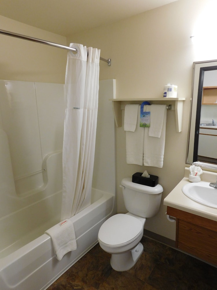 Days Inn & Suites by Wyndham Rochester Mayo Clinic South - photo 4
