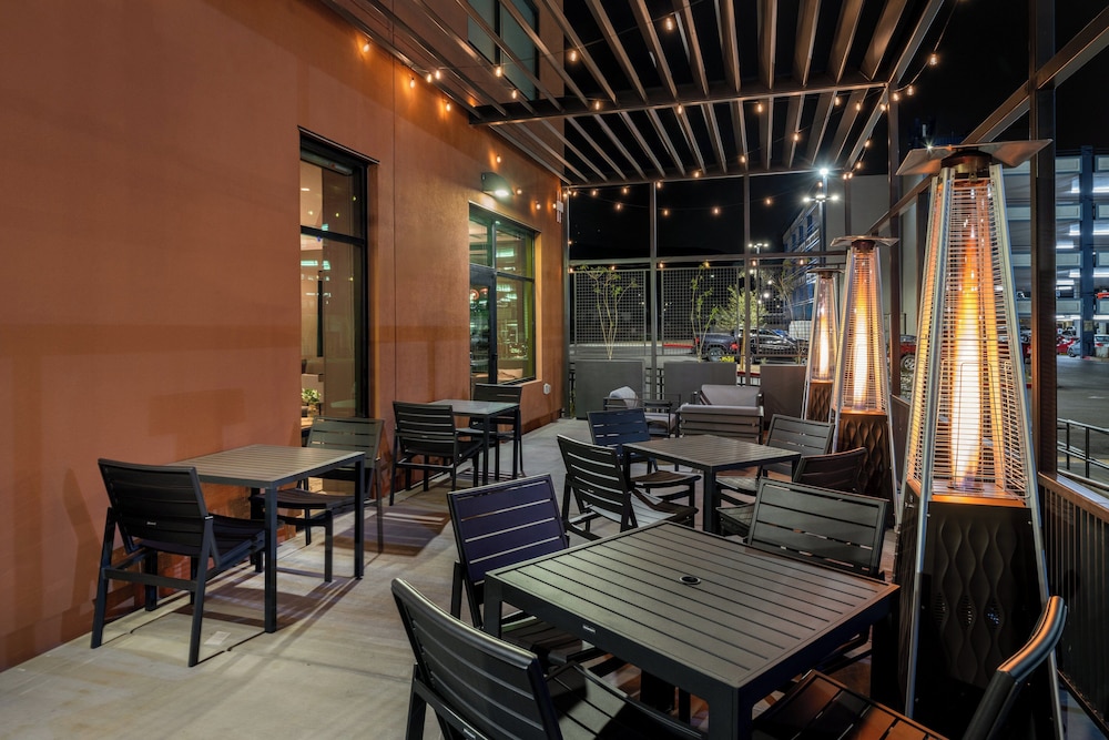 Atwell Suites Henderson at the Pass by IHG - photo 32