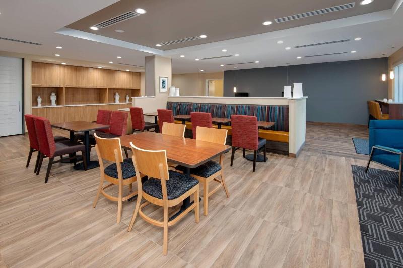 TownePlace Suites by Marriott Niceville Eglin AFB Area - photo 37