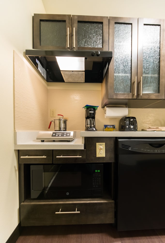 Candlewood Suites Fairbanks by IHG - photo 6