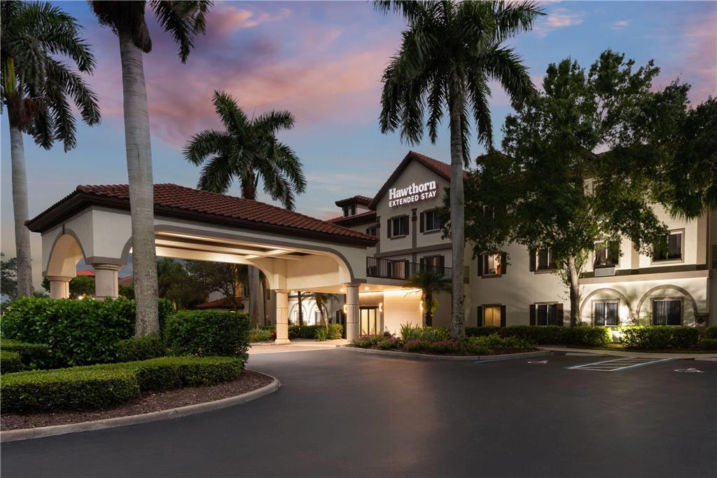 Hawthorn Extended Stay by Wyndham Naples - photo 2