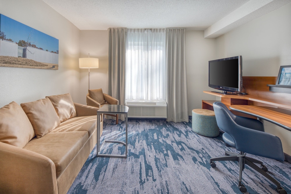 Fairfield Inn By Marriott Raleigh Crabtree - photo 11