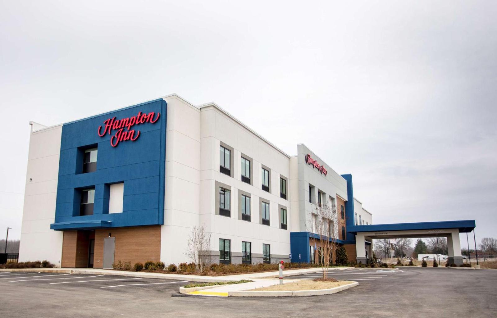 Hampton Inn Lexington TN - last minute hotel in Jackson