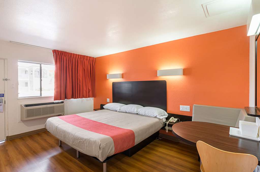 Motel 6 El Paso TX Airport Fort Bliss - photo 20