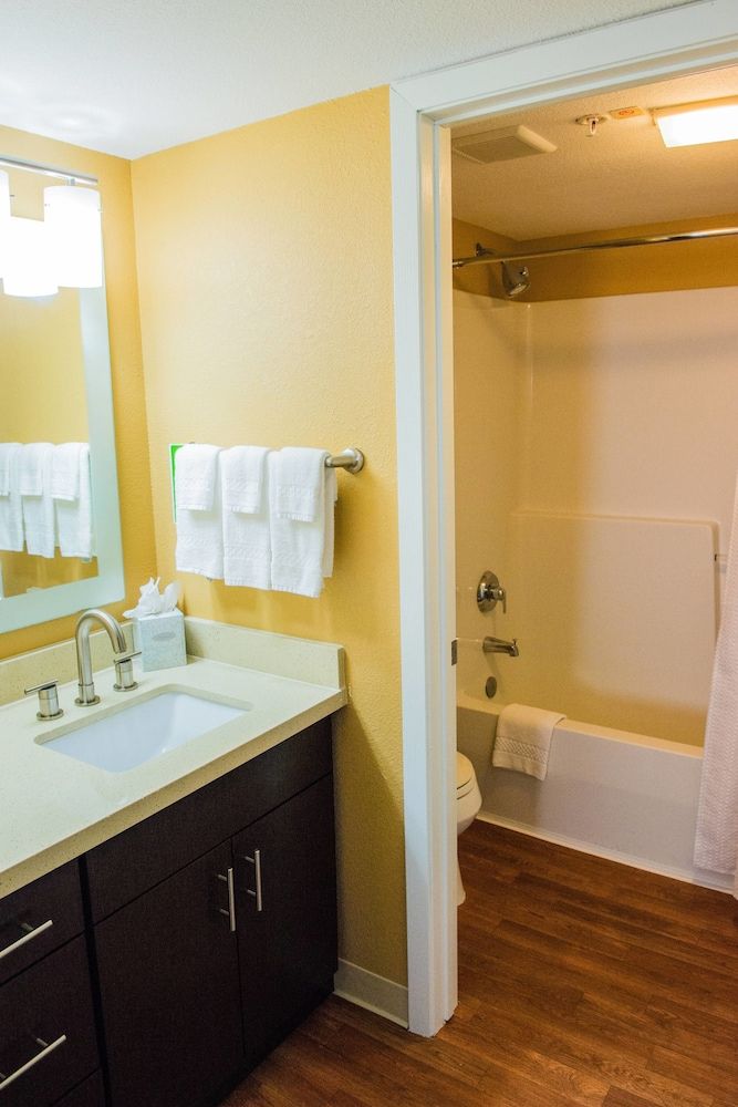 MainStay Suites Houston NASA Clear Lake - photo 20