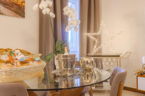 Stella Luxury House — 4-Star Luxury Hotel in Rome, Italy