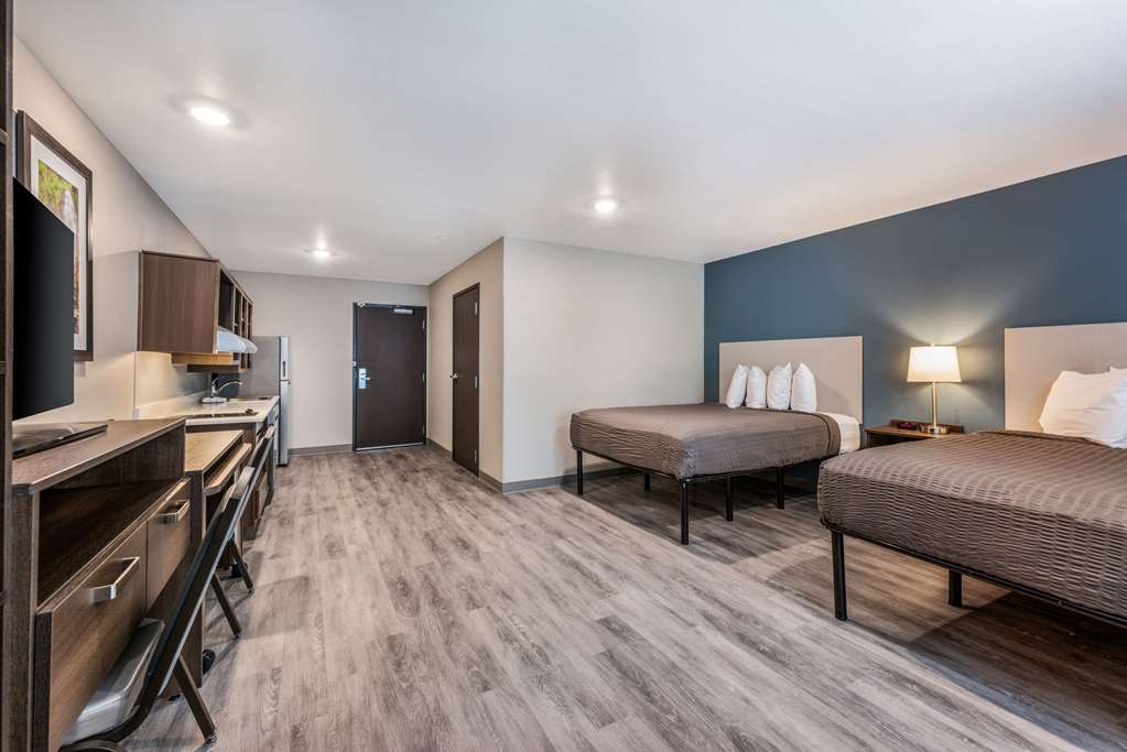 WoodSpring Suites Linden - photo 13