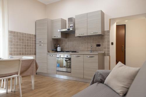 Casa Vacanze Alla Maison — 4-Star Luxury Hotel in Fiumicino-Isola Sacra, Italy