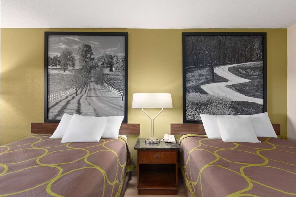 Super 8 by Wyndham Fort Mitchell Cincinnati Area - photo 18