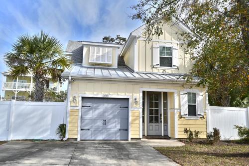 Spacious House near the Beach 300 — 4-Star Luxury Hotel in Myrtle Beach, United States
