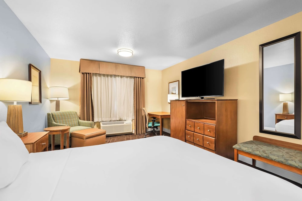 Inn at Joshua Tree - photo 15