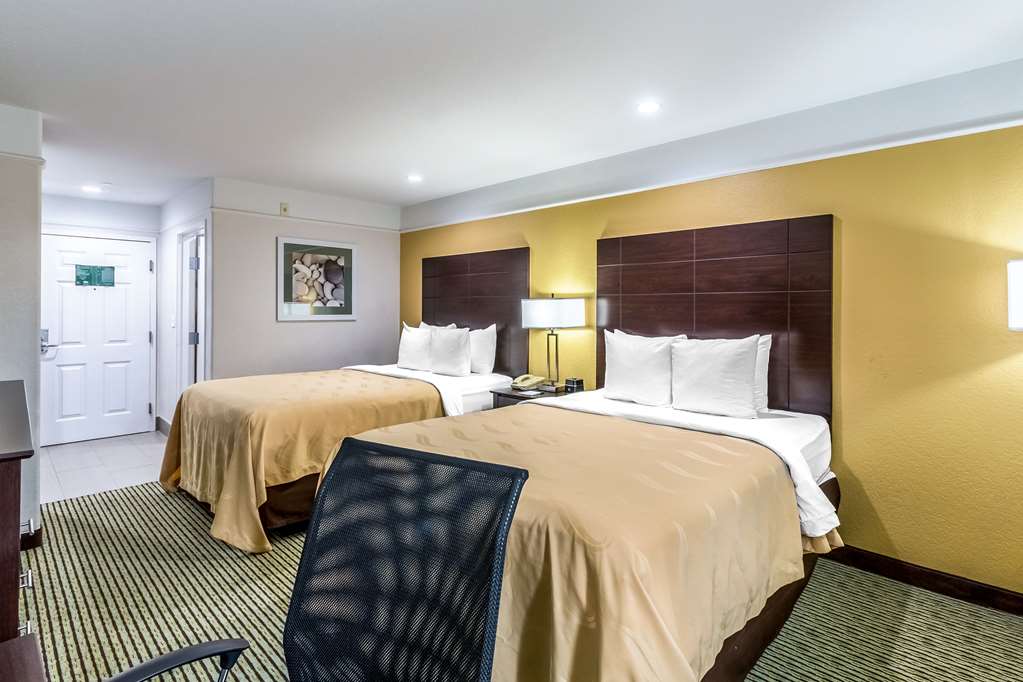 Quality Inn & Suites SeaWorld North - photo 13