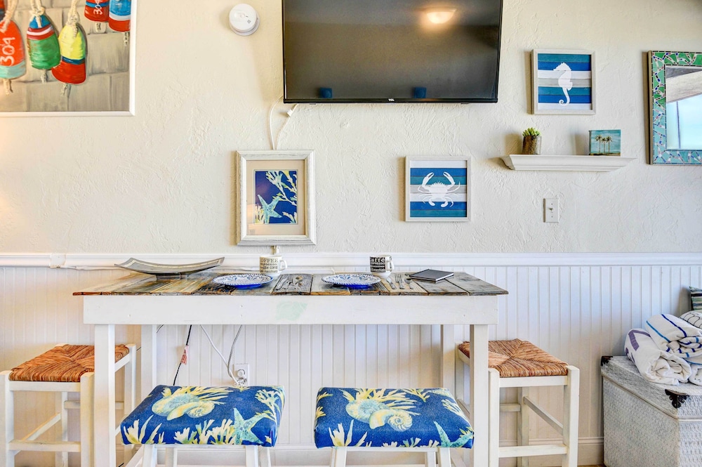 Daytona Beach Studio with Balcony and Ocean View - photo 23