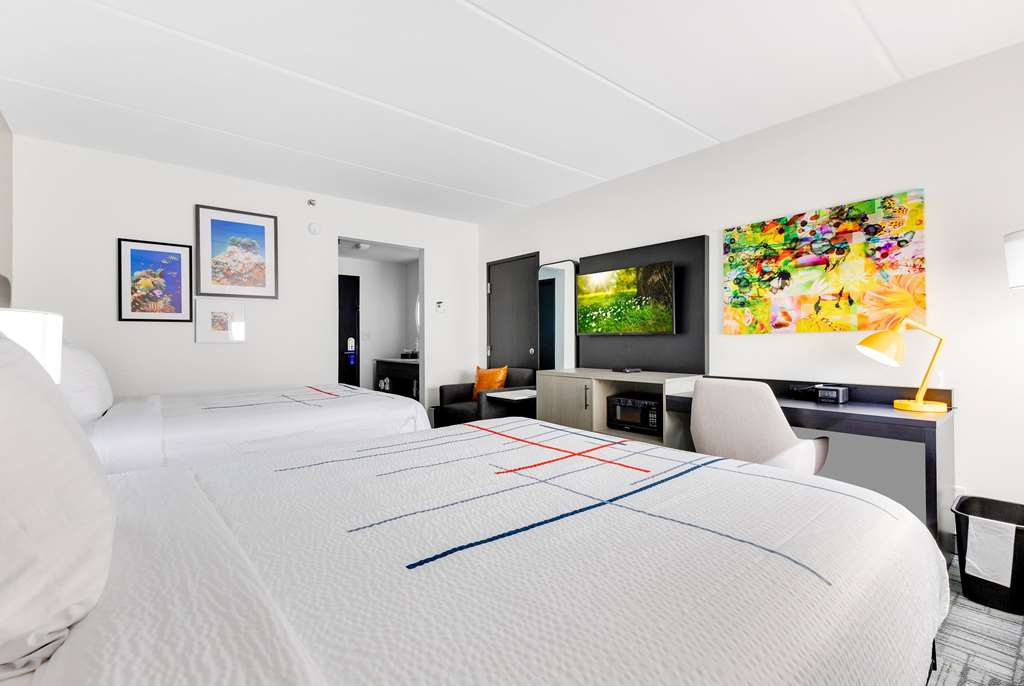 La Quinta Inn & Suites by Wyndham Jacksonville Mandarin - photo 31