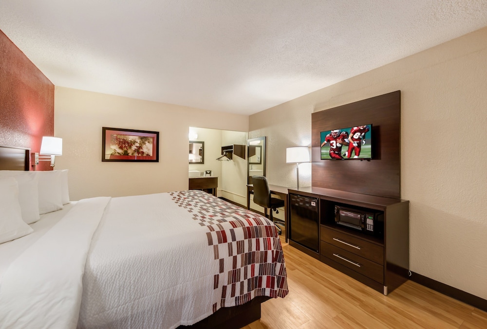 Red Roof Inn Marion IN - photo 12