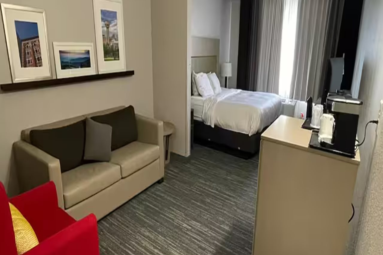 Travelodge by Wyndham Knoxville West - photo 30