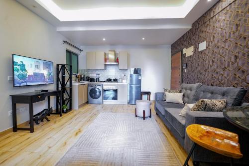 Elite Residence Westlands Luxe 1BD Rooftop Pool & Gym Fast WiFi 30mbps Opposite GTC