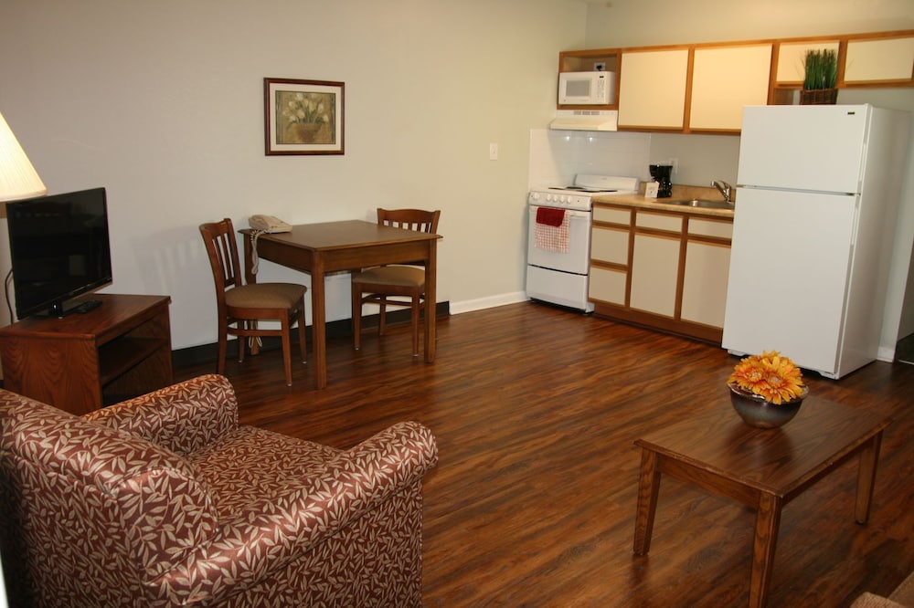 Affordable Suites of America - photo 11