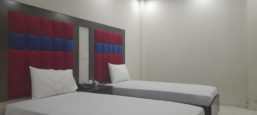 Hotel Prime Rose - last minute hotel in Lahore