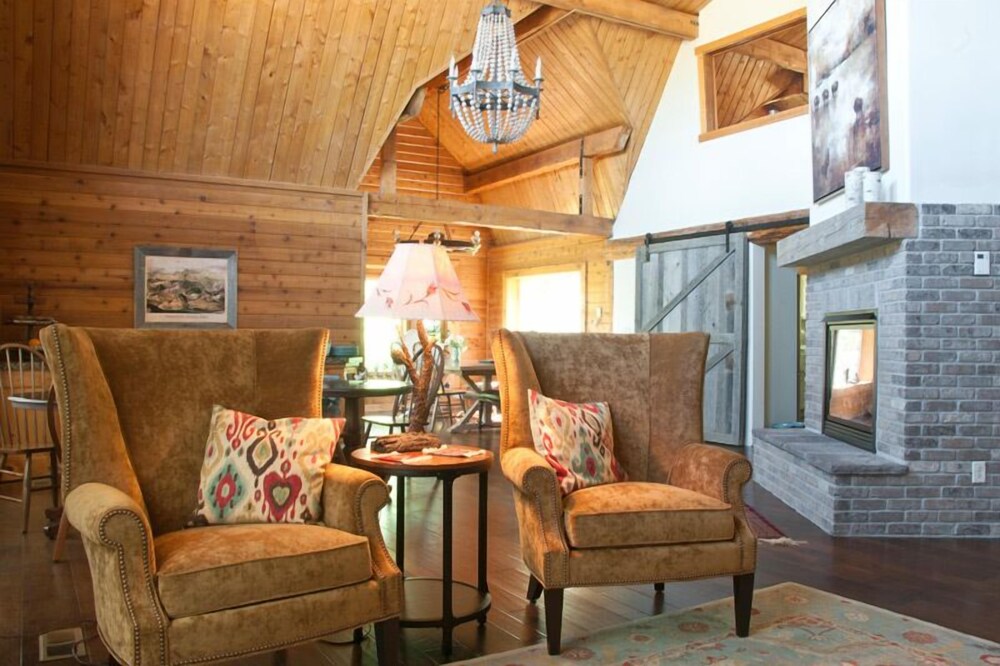 Fin and Feather Inn - photo 17
