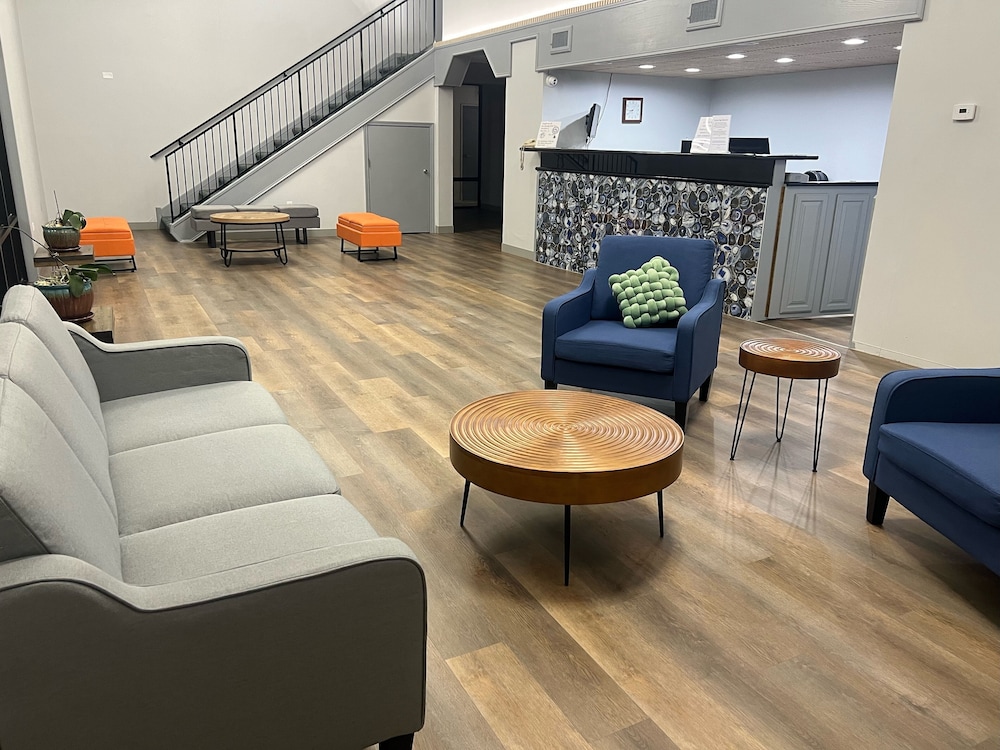 Walnut Inn - photo 3