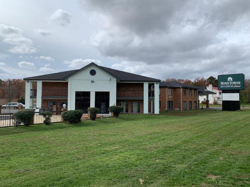 HomeTowne Studios Egg Harbor Atlantic City Airport in Atlantic City, United States