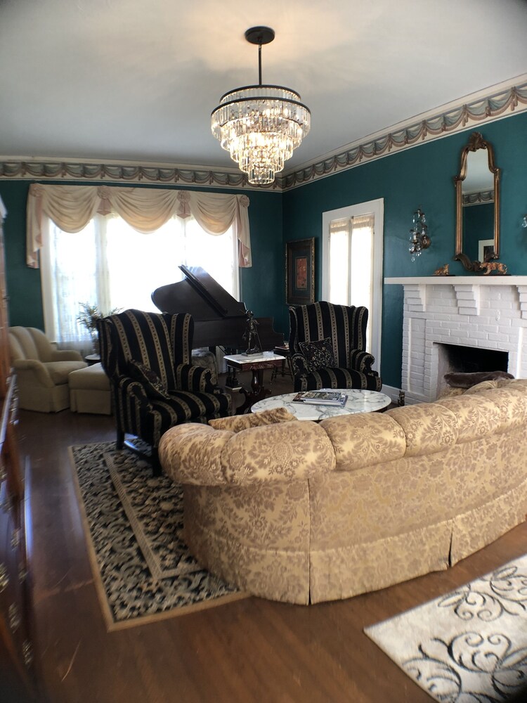 Avenue O Bed & Breakfast - photo 20
