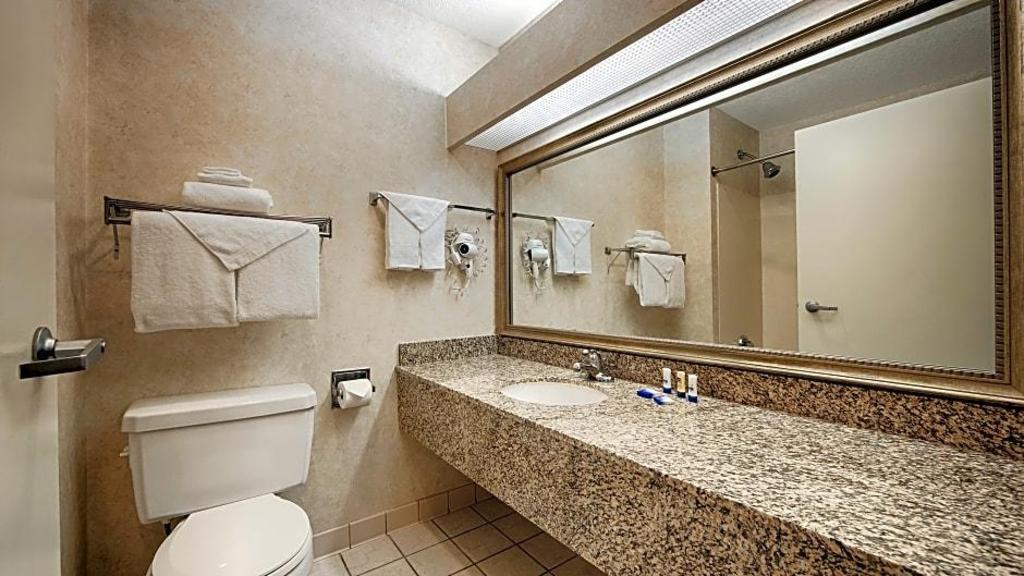 Marble Falls Inn - photo 49