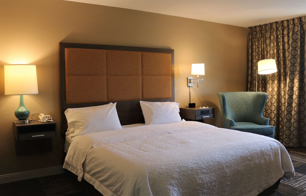 Hampton Inn & Suites Fremont - photo 9